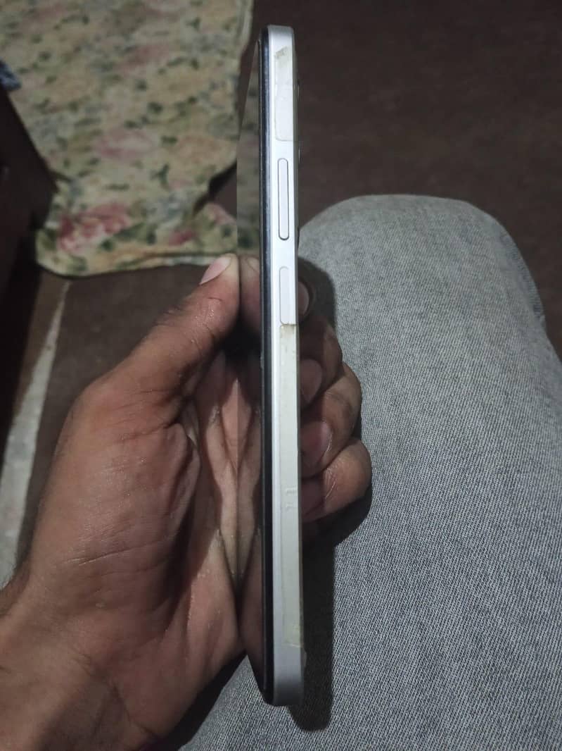 Realme C71 2