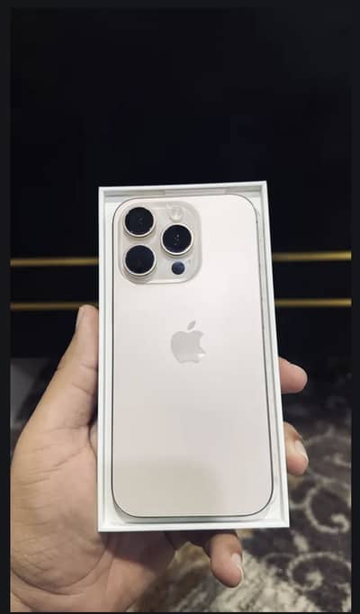 Apple iPhone 16 Pro Max