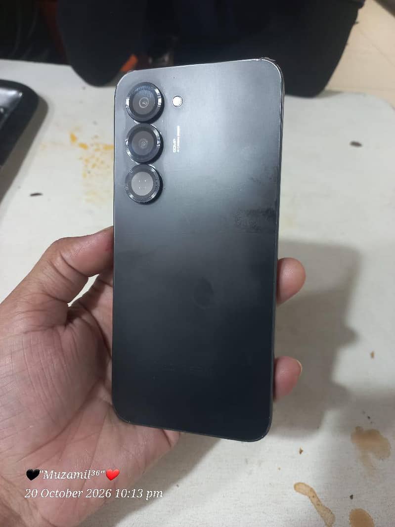 Tecno Spark 40 pro 3