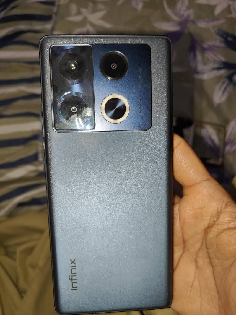 Infinix Note 40 Pro 1