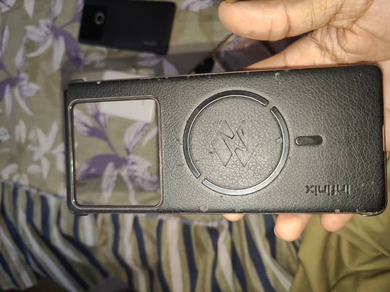 Infinix Note 40 Pro 3