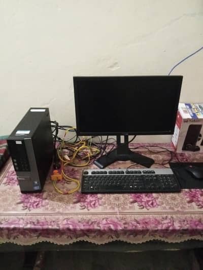 Desktop Computer for Sale – Good Condition