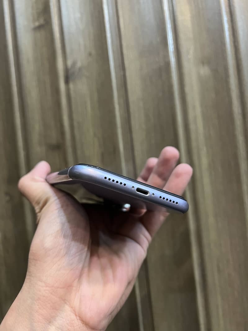 Apple iPhone 11 1
