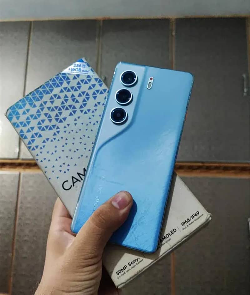 Tecno CAMON 40 Pro with complete box 0