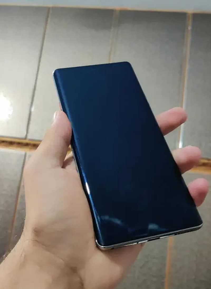 Tecno CAMON 40 Pro with complete box 3