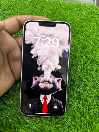 iPhone 13 for sale back toti hoi ha aur battery 78% aur jv