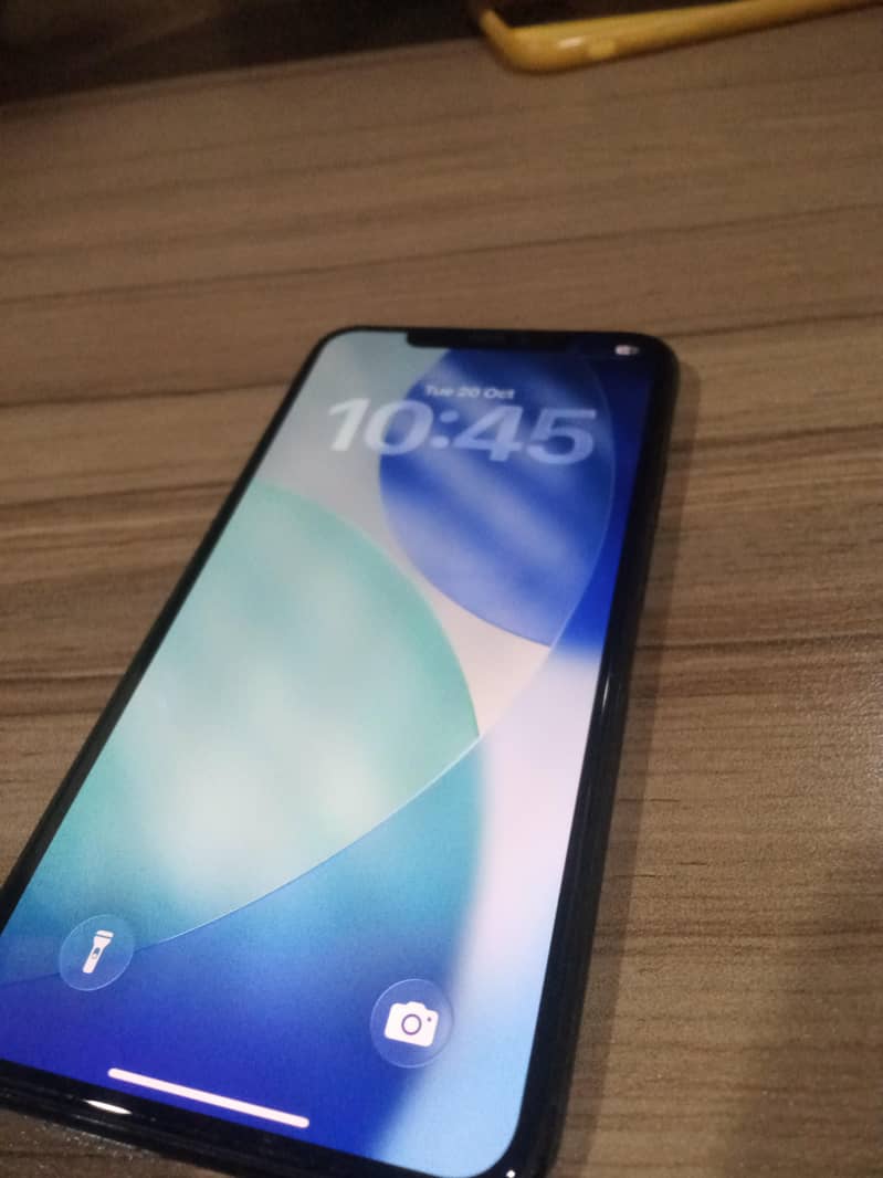 Apple iPhone 11 Pro Max 1