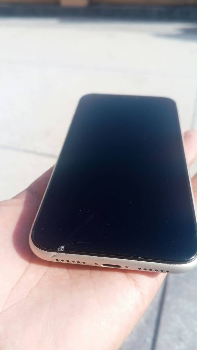 Apple iPhone 11 2