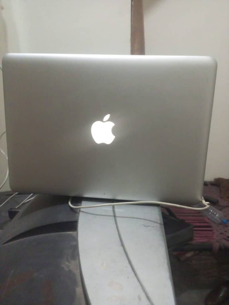 Macbook Pro 2012 0