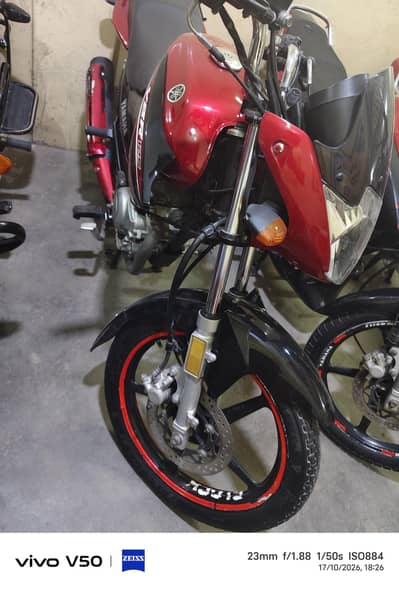 Yamaha YBR 2023 03219599697