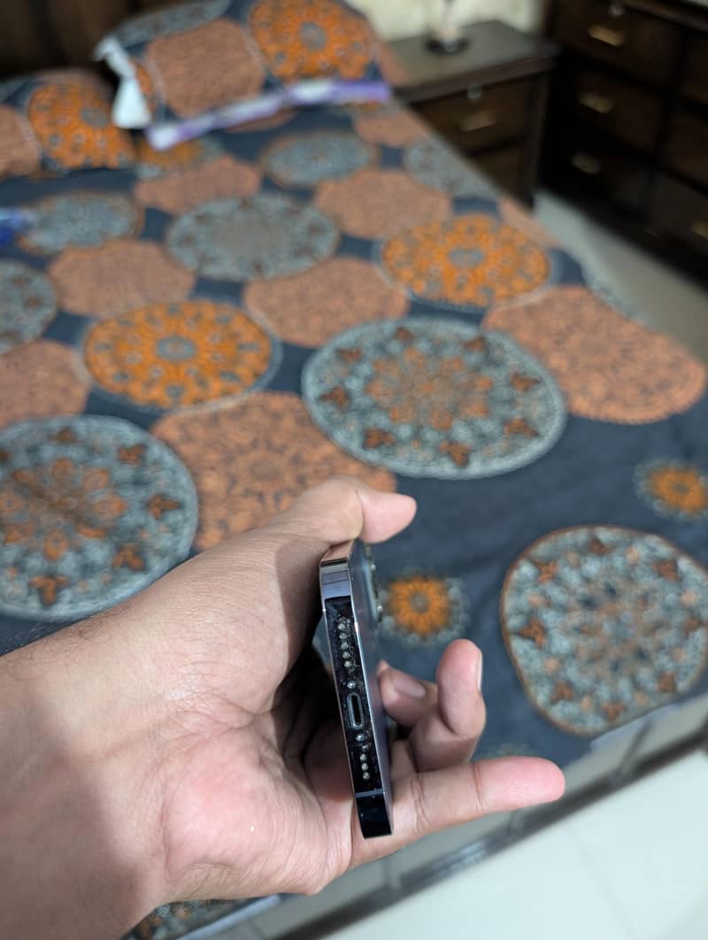 Apple iPhone 14 Pro 4