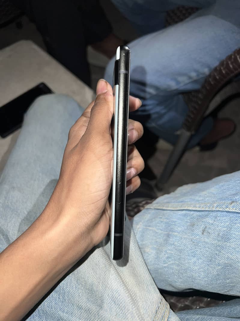 Google Pixel 6a 4