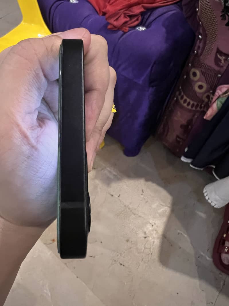 Apple iPhone 12 2