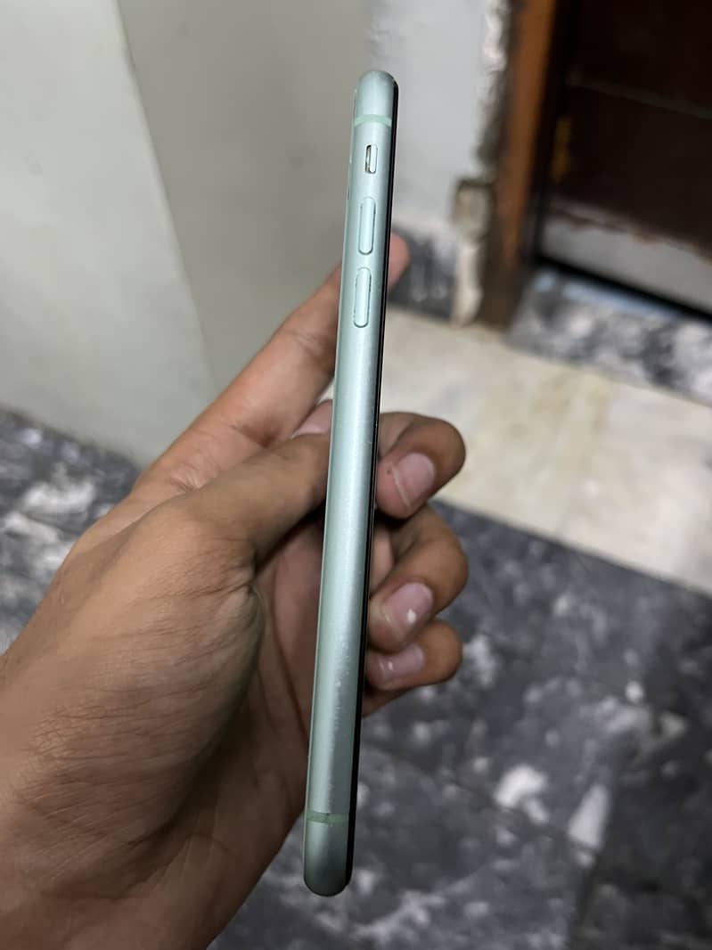 Apple iPhone 11 1