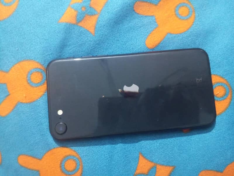 Apple iPhone SE 0