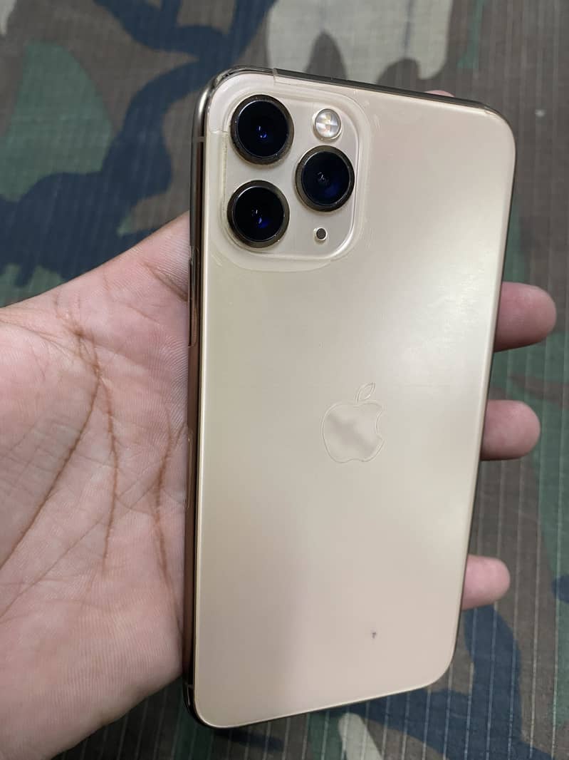 Apple iPhone 11 Pro 1