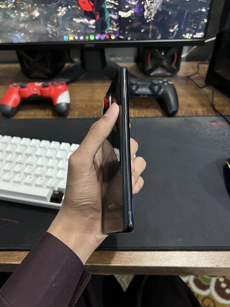 Oneplus 8 Pro 2