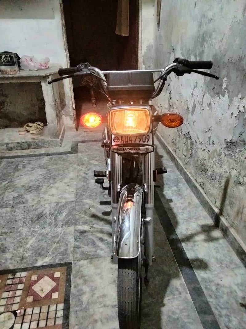 CG 125 3