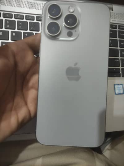 Apple iPhone 15 Pro Max
