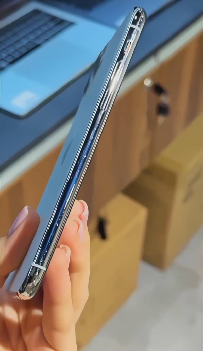 Apple iPhone 11 5