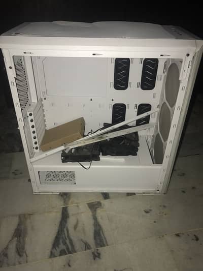 xpg defender atx case (broken tempered glass)