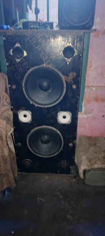assalam u Alaikum handmade bluetooth speaker ha 12 inch ka