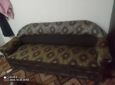 custom made 3 piece sofa set new piece only 20000