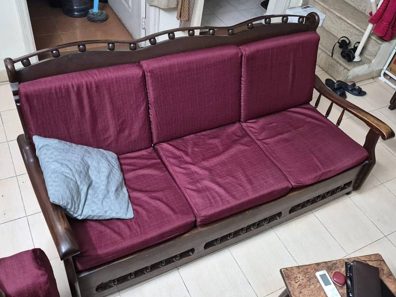 sofa set with tables 0