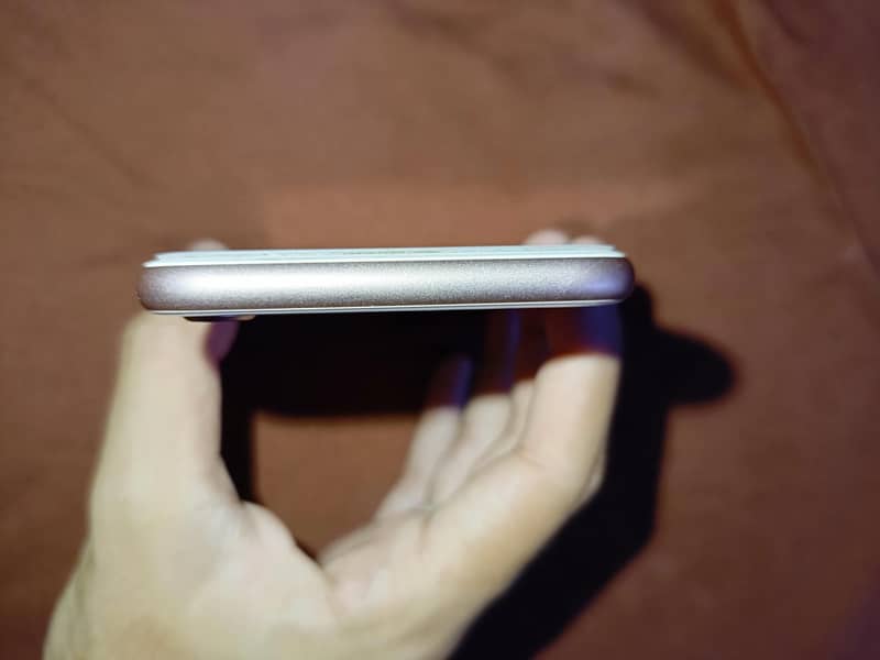 Apple iPhone 8 1
