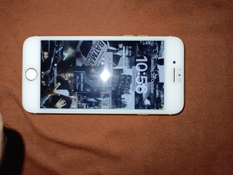 Apple iPhone 8 5