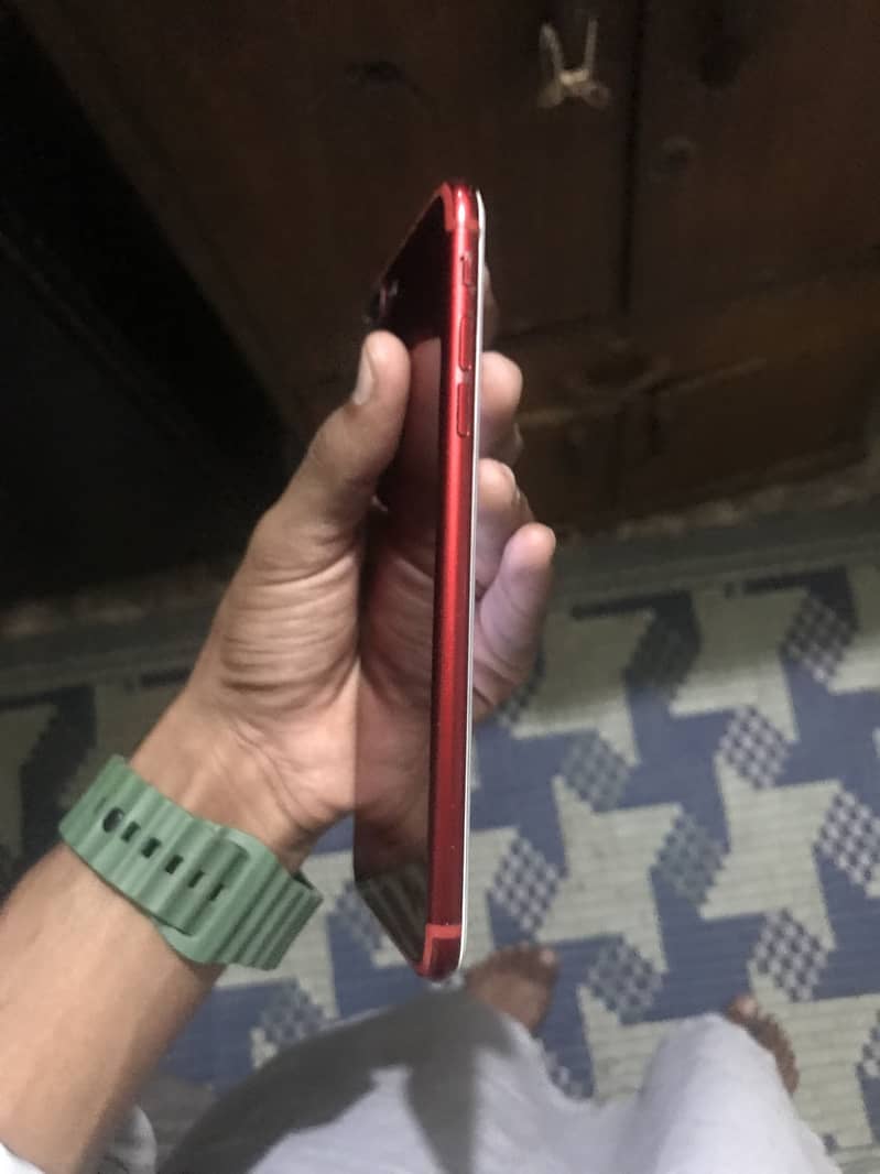 Apple iPhone 7 Plus 2