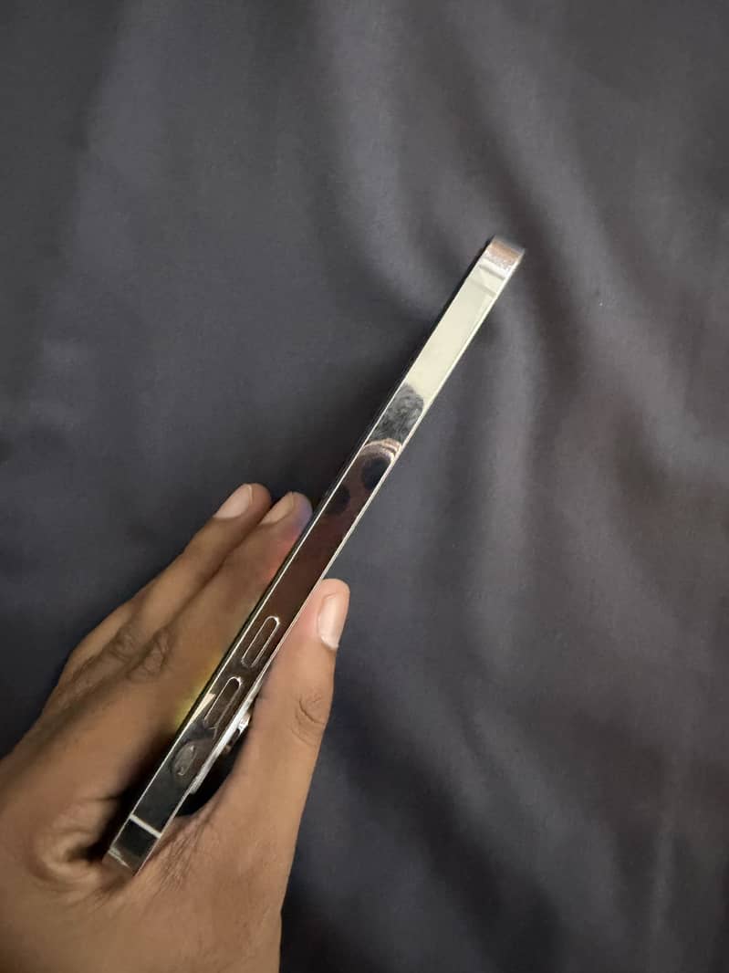 Apple iPhone 14 Pro Max 5