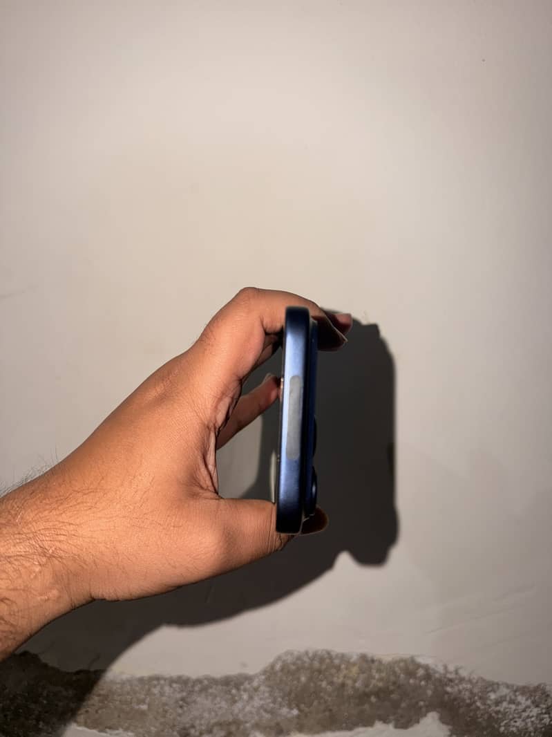 Apple iPhone 17 Pro Max 3