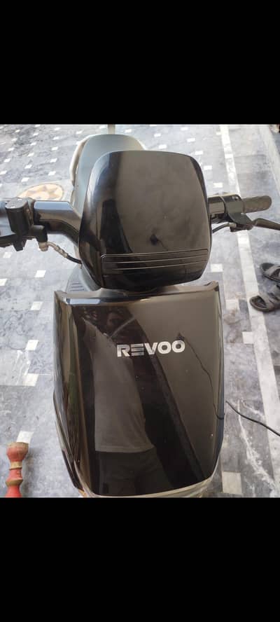 Revoo A12 2026 model only 4 months use