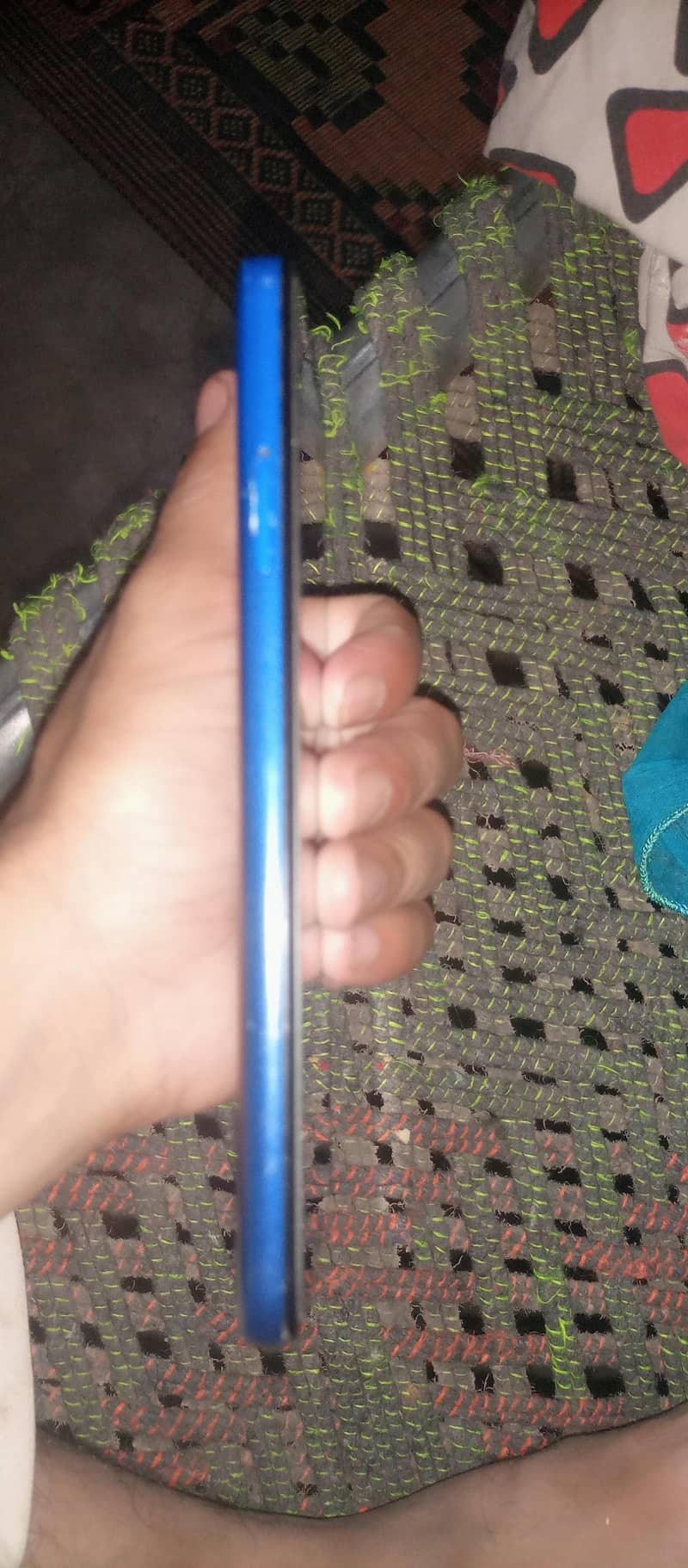 Moto E7 plus 6