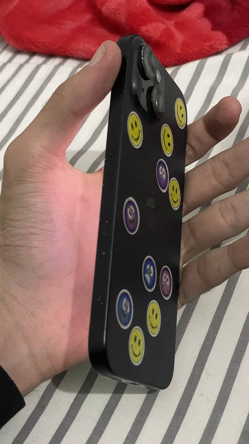 Apple iPhone 15 2