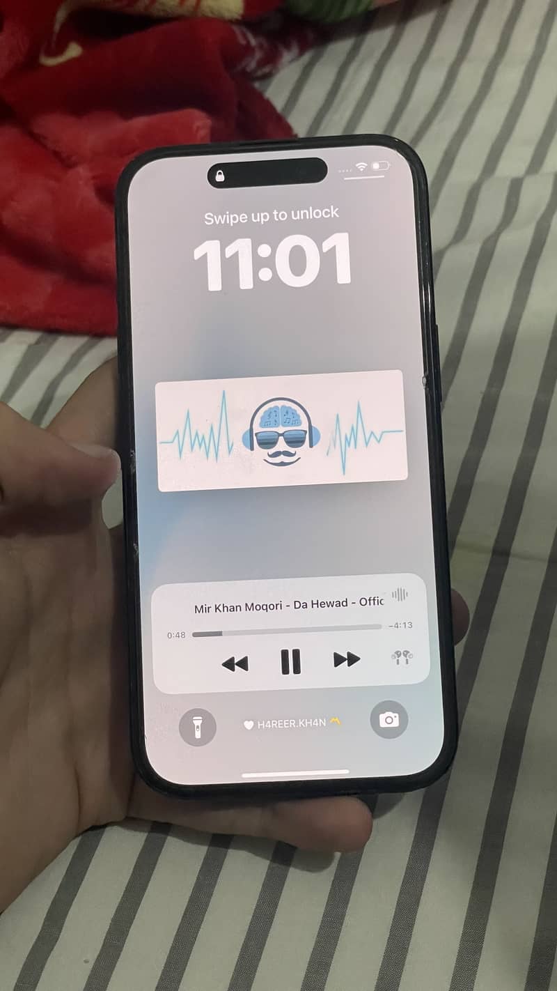 Apple iPhone 15 4