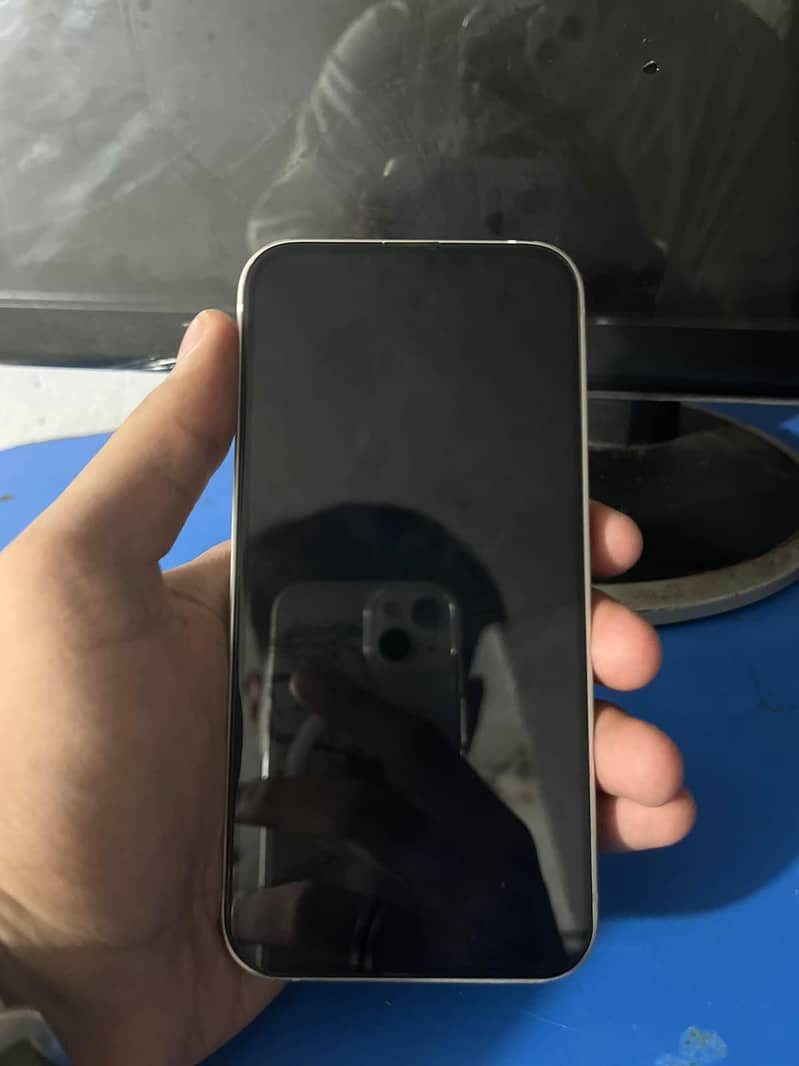 Apple iPhone 13 3