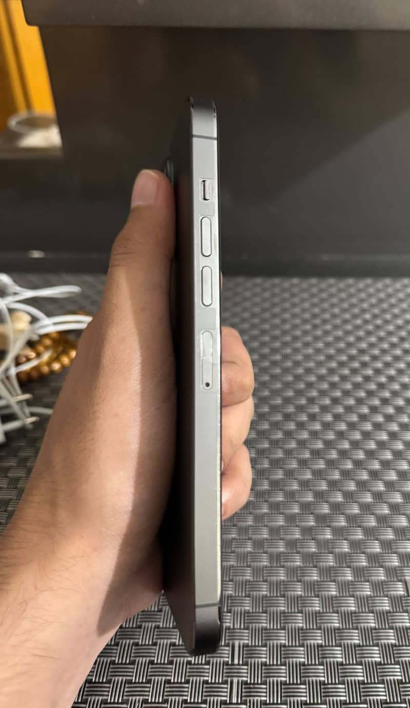 Apple iPhone 13 Pro Max 7