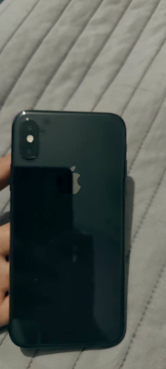 Apple iPhone XS 1