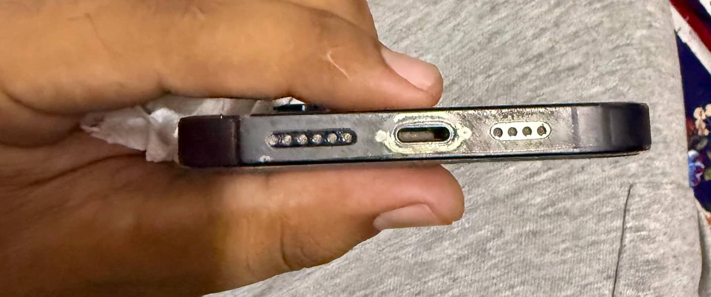 Apple iPhone 14 Pro Max 5