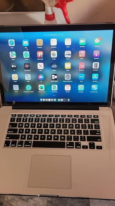 Macbook mid 15 up for sale