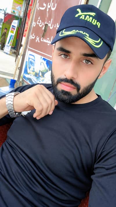 Any type job wanted 03023740739