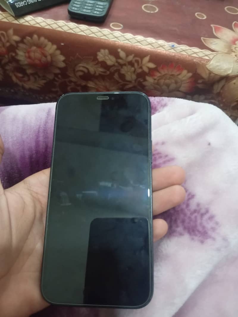 Apple iPhone 12 8