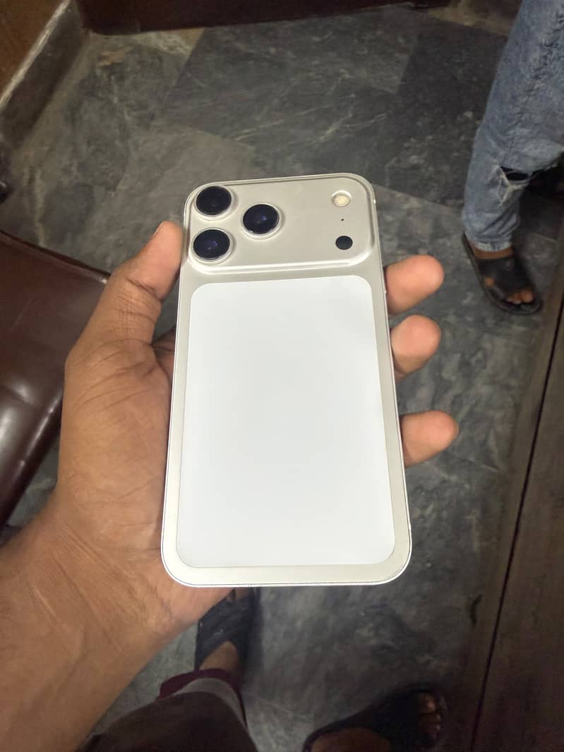Apple iPhone XR 1