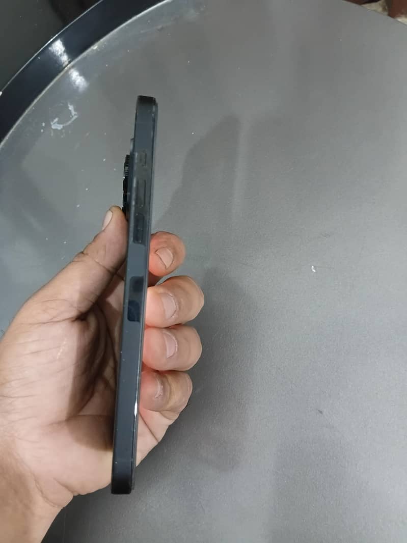 Apple iPhone 14 Pro JV 2