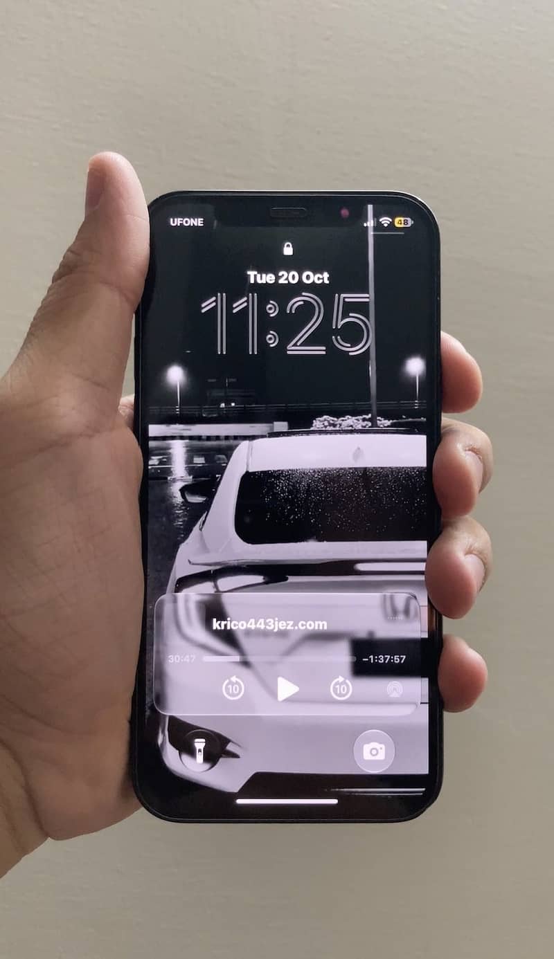 Apple iPhone 12 3