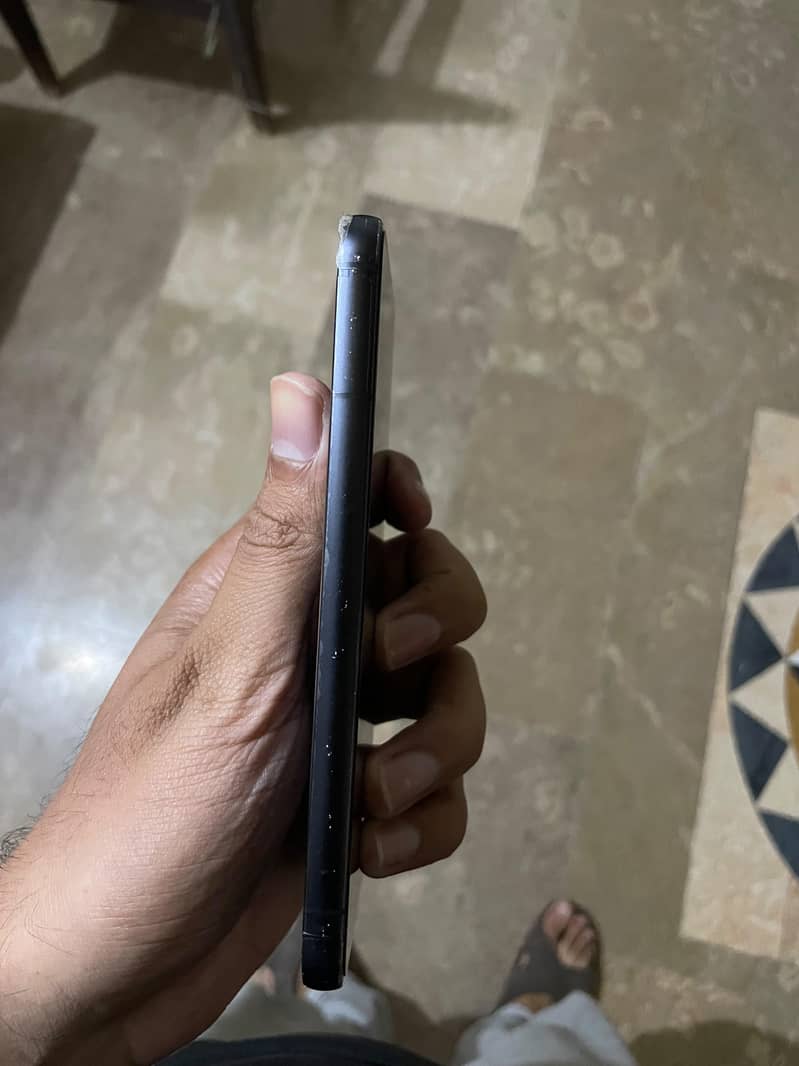 Samsung Mobile S22 7