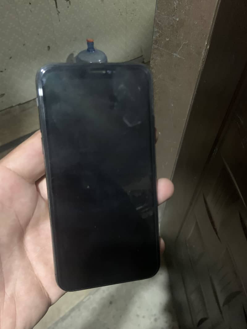Apple iPhone XS 1