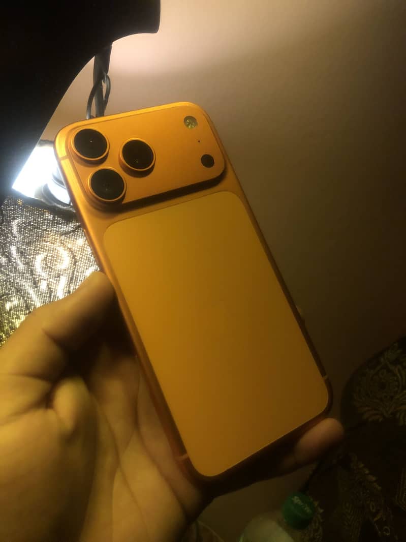 Apple iPhone 17 Pro Max 8